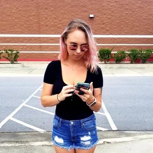 Meet your Posher, Jessica